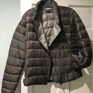 Athleta size M Taupe Puffer Jacket